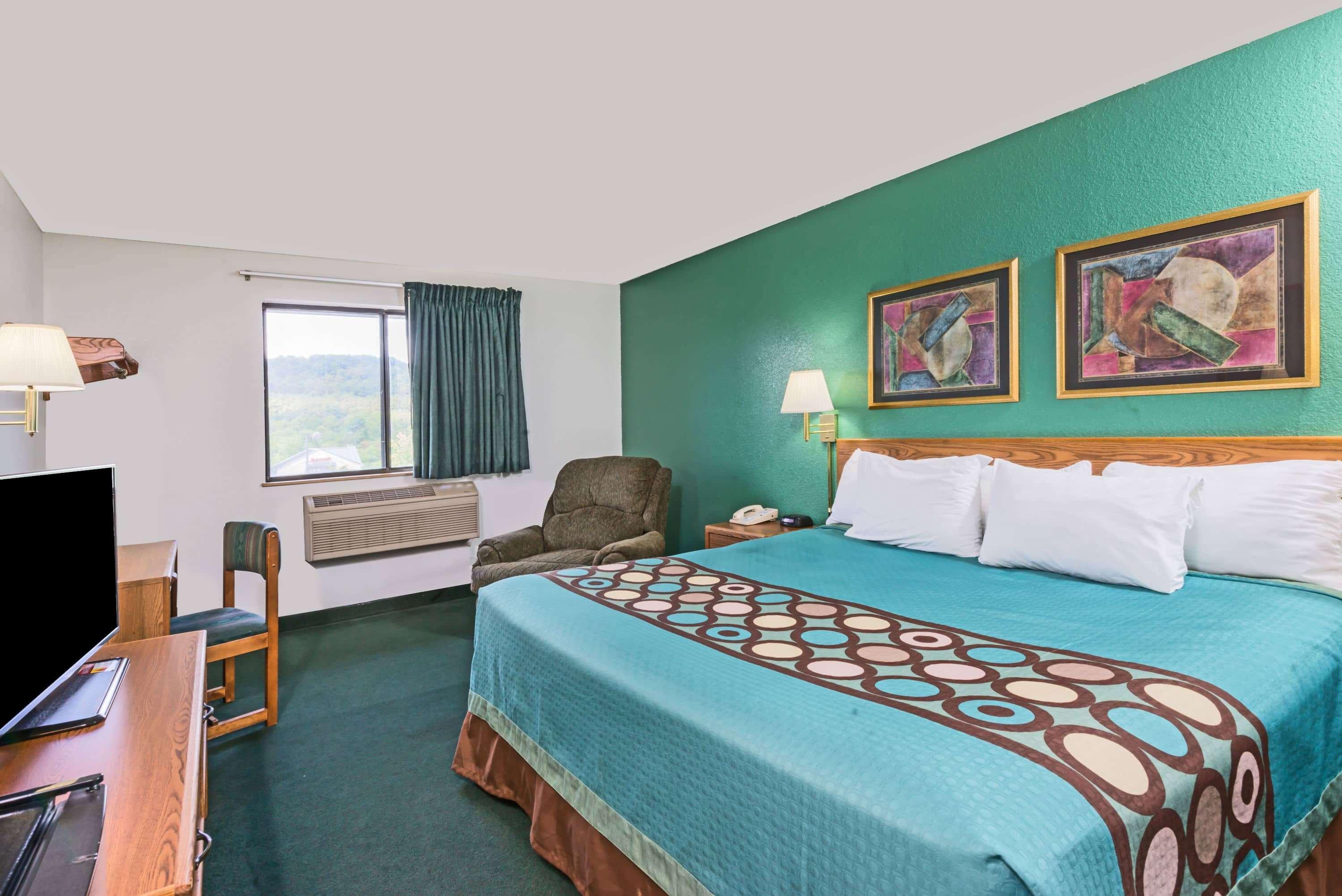 Super 8 By Wyndham New Stanton Hotel Buitenkant foto