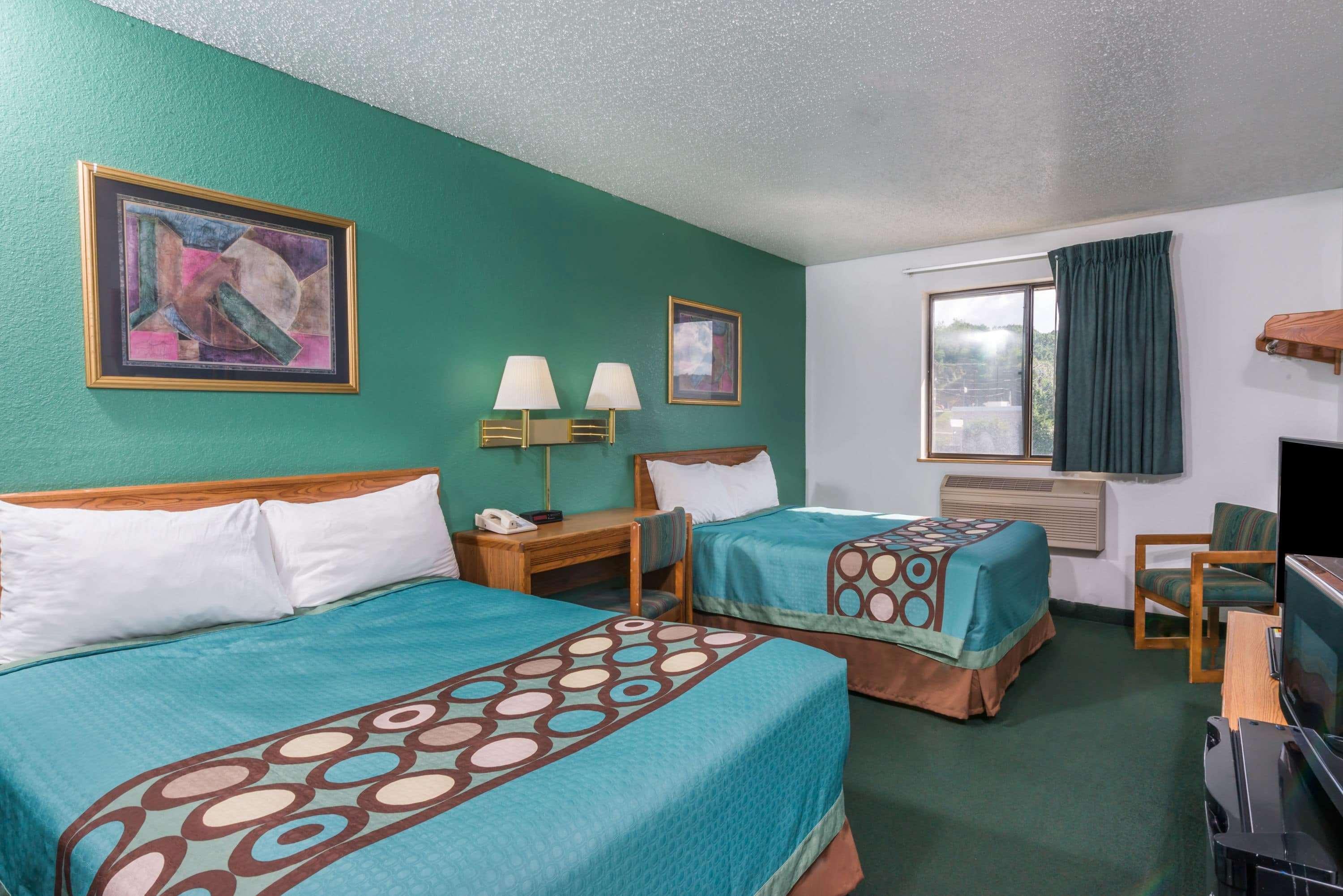 Super 8 By Wyndham New Stanton Hotel Buitenkant foto